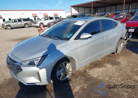 2019 Hyundai Elantra Value Edition z USA, uszkodzony, nr VIN 5NPD84LF6KH462909